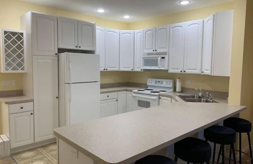 Lewes Condominio | SeaRenity - beach, nature, biking, shopping, dinning