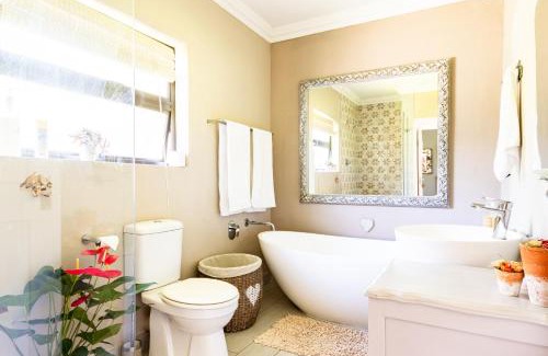 Umhlali Beach Cama Y Desayuno | Searose Family Suite, Salt Rock Ballito