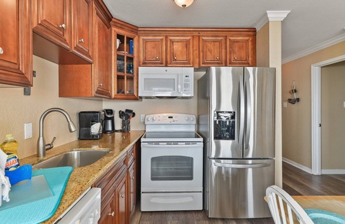 Galveston Condominio | Seascape 2111 2 Bedroom Condo by RedAwning