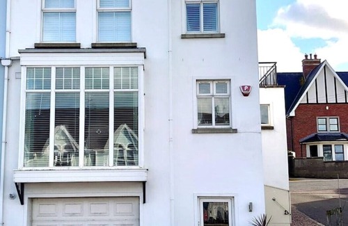 Bangor Casa | Seascape Bangor - Sea views, sailing & golf