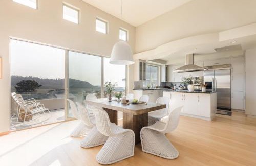 Del Mar Heights Casa | Seascape by AvantStay Spacious Contemporary Oasis in Del Mar