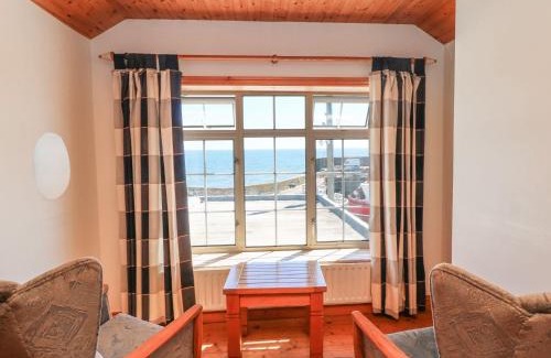 Slade Casa | Seascape