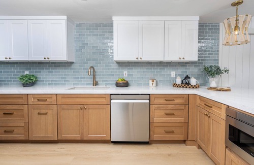 Solana Beach Condominio | Seascape Sur Luxurious remodeled 2-bedroom 1 story condo with split system AC