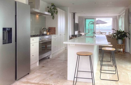 Raumati South Apartamento | Seascapes Waterfront 1