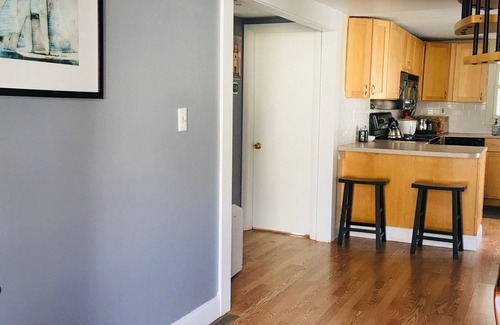 Jamestown Casa | Seashell Cove-5 Minutes Walk to Water