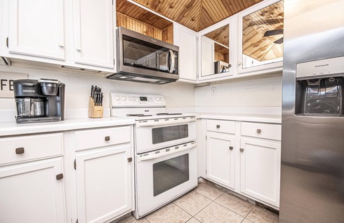 Sunnyside Casa | Seashore - Beautiful West End Townhome