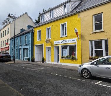 Killybegs Apartamento | Seaside 3 Bed Killybegs Property on Main Street