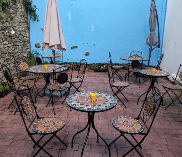Killybegs Apartamento | Seaside 3 Bed Killybegs Property on Main Street