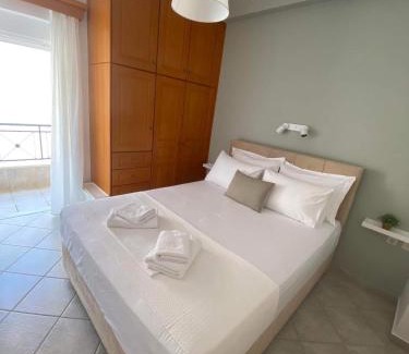 Dorida Apartamento | Seaside Apartment in Glyfada-Trizonia