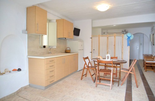 Tripiti Apartamento | Apartamento junto al mar en Klima, Milos