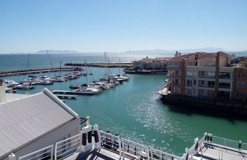 Gordon's Bay Apartamento | Apartamento junto al mar en Gordon s Bay