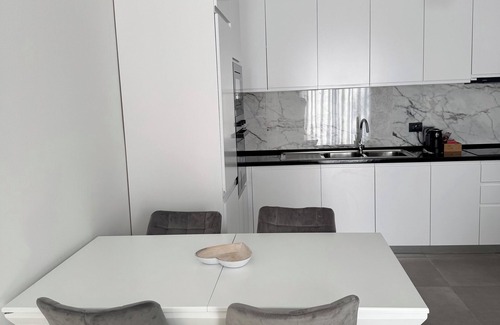 Sakës Apartamento | 🌊 Seaside Bliss Awaits You! 🏡✨ Escape to your perfect beach gateway