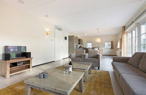 Nieuwvliet Casa | Comodidad junto al mar con jardín