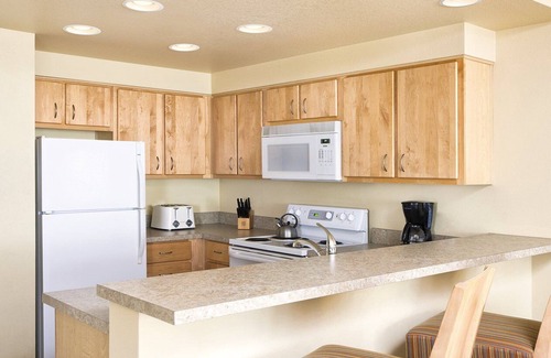 Seaside Complejo | Seaside!! Condo with ocean view, grill on balcony, beach access from the resort.