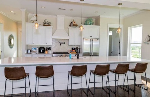 Galveston Casa | Seaside Escape: Beautiful, Spacious, Peaceful