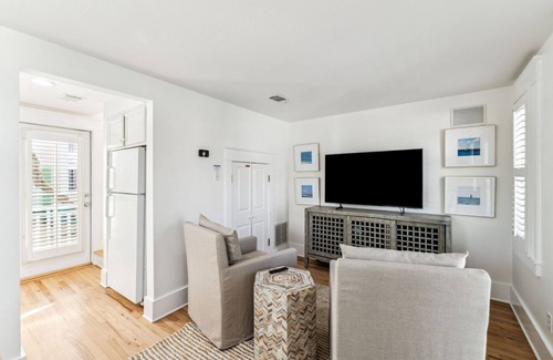 Seaside Cabaña | SEASIDE - 1 BR Cottage 75 feet from beach access