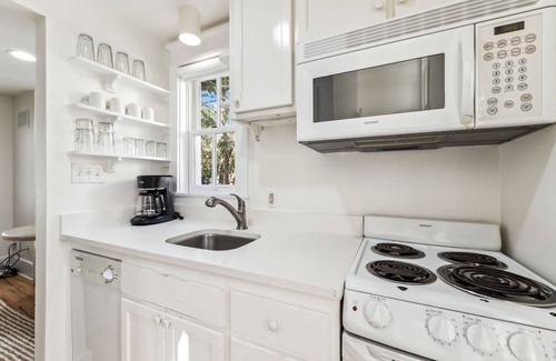 Seaside Cabaña | SEASIDE - 1 BR Cottage 75 feet from beach access