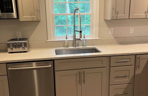 Duxbury Casa | Seaside Gem - updated classic in charming Duxbury - walk to town or sandy beach!