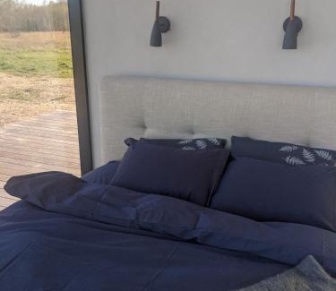 Laane-Harju Parish Casa | Seaside getaway in Ööd mirror house with sauna