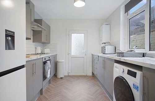 Redcar Casa | Seaside Haven on Newcomen Grove: Redcar Retreat