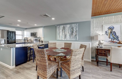 Port Aransas Condominio | Seaside Haven | Beachfront | Panoramic Ocean Views