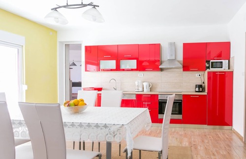 Businci Casa | Casa junto al mar con piscina Businci, Ciovo (K-11882)