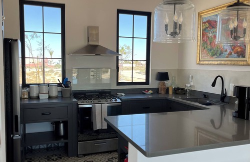 Laguna Shores Casa | Seaside Oceanfront home La Oficina