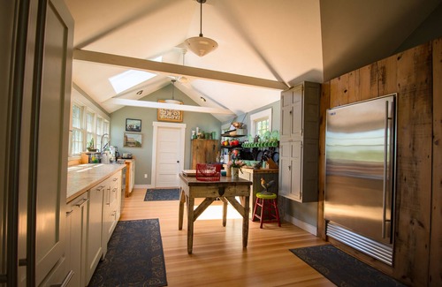 Provincetown Casa | Septiembre, octubre ¡disponibilidad! Vistas panorámicas, piscina climatizada, jacuzzi y sauna!