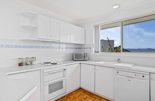 Sandy Bay Casa | "Seaside Serenity" with Views, Sleeps 9, 3 bath