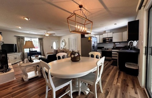 Calabash Casa | Seaside Serenity: Your Perfect Beach Getaway 15 Min for Sunset Beach