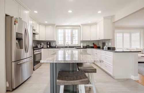 Scituate Casa | Seaside Solstice HOT TUB, SAUNA 4 Bedroom