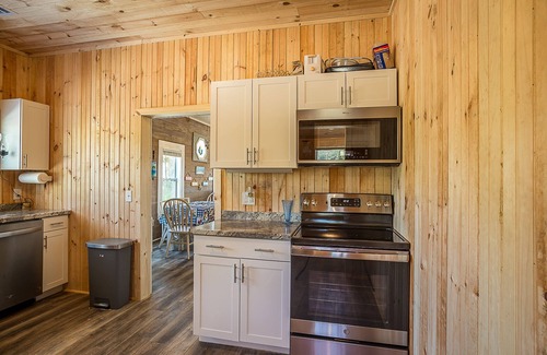 Carrabelle Casa | Seaside Sunrise 2BR/1BA beachfront home