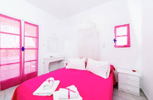 Naxos Town Hotel | Seaside Tranquility Suite - Peace and Views of the Deep Blue