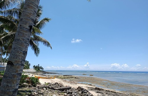 Catangnan Apartamento | Seaside view a friendly neighborhood and near in many tourist spot in the island