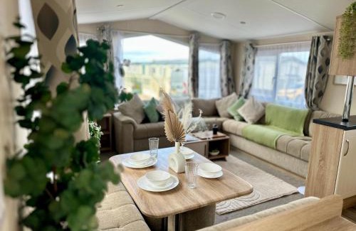 Redcar Casa | Season Stays