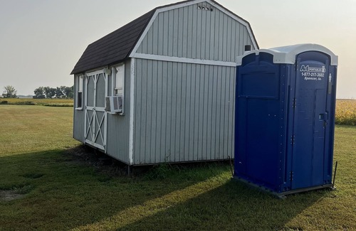 Clay County Cabina | Seasonal Cabin