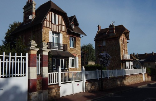 Saint-Regnobert-de-la-Cote-de-Nacre Casa | Alquiler por temporada para quedarse junto al mar