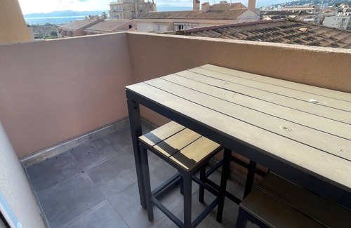 Sainte-Maxime Apartamento | SEASONAL RENTAL T3 DOWNTOWN STE MAXIME
