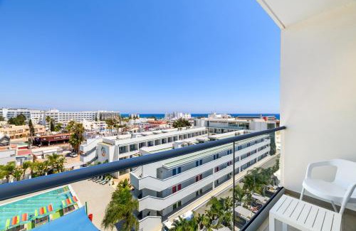Ayia Napa Hotel | Seasons Hotel (Adults Only)