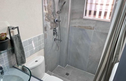 Douglas Apartamento | Seavetri at Golden Mile