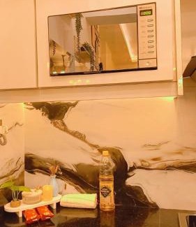 Clifton Apartamento | SeaView 2BR with parking, Walk to Dolmen Mall & Park