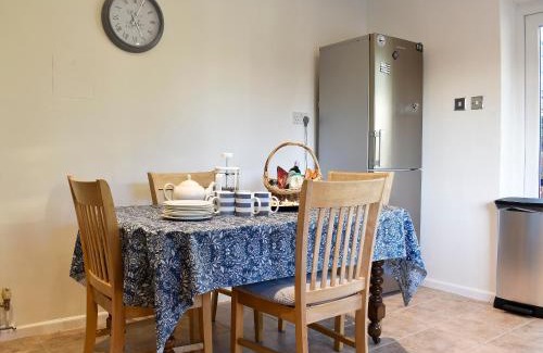 Axminster Casa | Seaview Bungalow