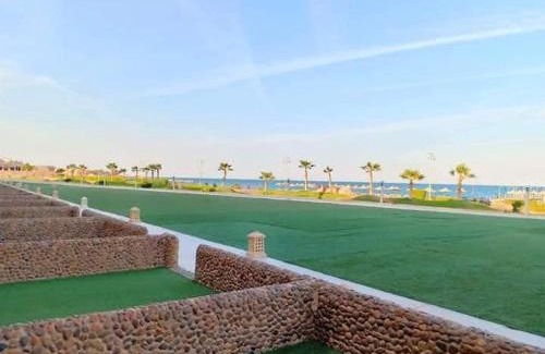 Zafarana Chalet De Esquí | Seaview Chalets in Porto South Beach - Families only