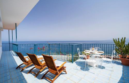 Cala Gonone Apartamento | Seaview House Cala Gonone