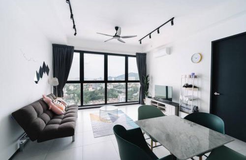 George Town Apartamento | Seaview Infinity Pool 3BR 2Carparks 8Pax