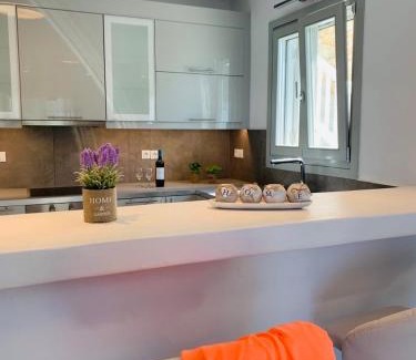 Agios Stefanos Apartamento | Seaview & Jacuzzi summer residence