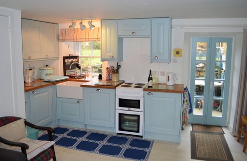 Inveraray Cabaña | Ubicación con vista al mar en Inverarary, casa de campo histórica a poca distancia del centro de la ciudad, capacidad para 4 personas