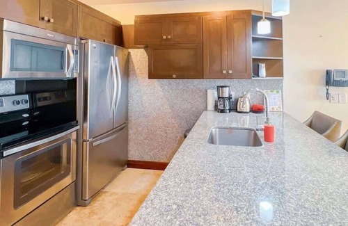 Barrio Los Faroles Condominio | Seaview Oasis: 1-BR Suite in Croc's casino resort