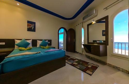 St. Catherine Complejo | Seaview Panorama Boatel