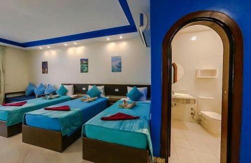 St. Catherine Complejo | Seaview Panorama Boatel